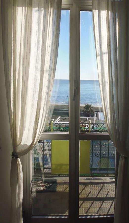 House By The Sea Apartment Albissola Marina Ngoại thất bức ảnh